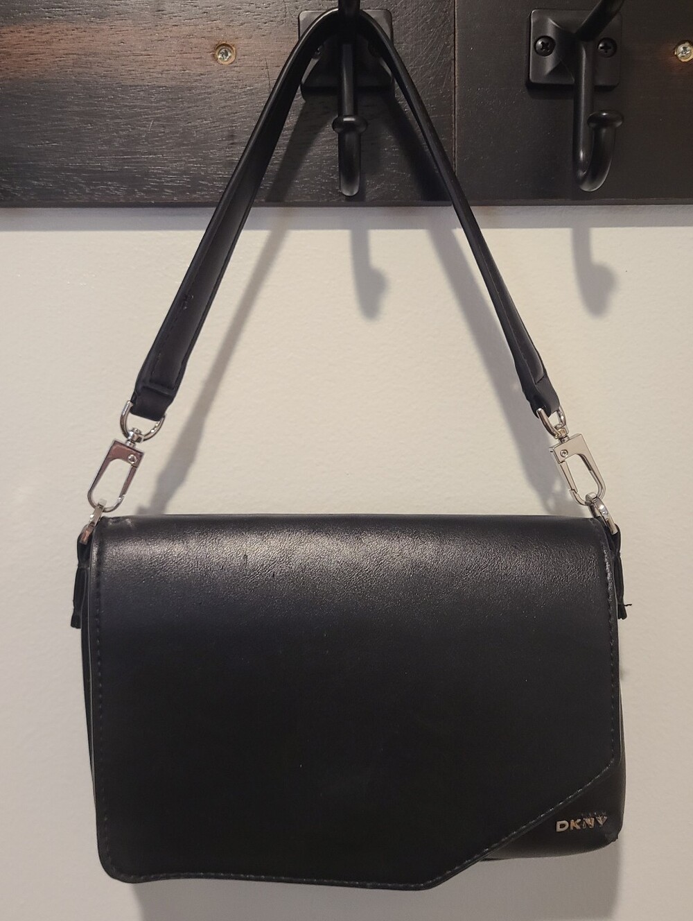 DKNY Shoulder Bag Vegan Chic Black